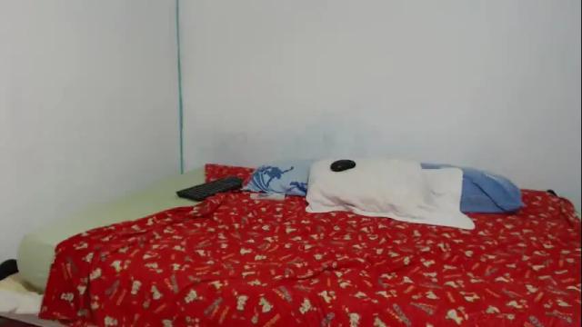 Image 12 of lunaandbellaa Stream on Chaturbate on 1 month ago