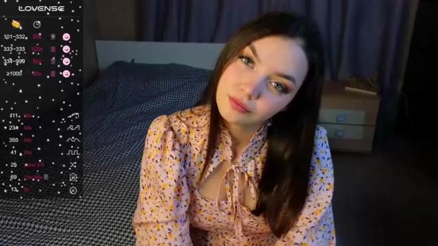 Image 3 of lunaaokii Stream on Chaturbate on 13 months ago