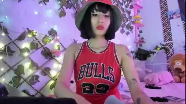 Image 3 of lunacristal_moon Stream on Chaturbate on 14 months ago
