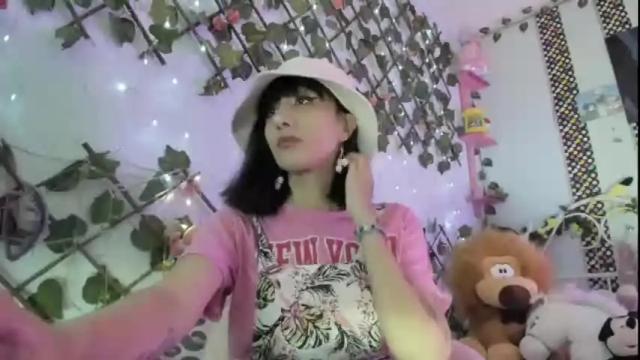 Thumbnail 1, lunacristal_moon's Stream at Chaturbate, 12 months ago