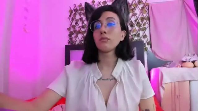 Image 11 of lunacristal_moon Stream on Chaturbate on 1 month ago