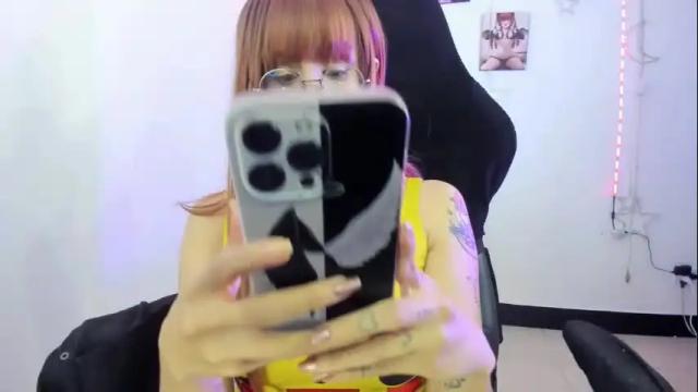 Image 4 of lunacristal_moon Stream on Chaturbate on 3 days ago