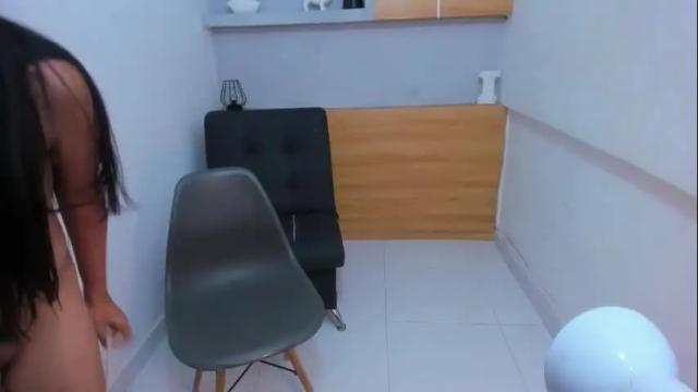 Image 3 of lunaember8 Stream on Chaturbate on 3 months ago