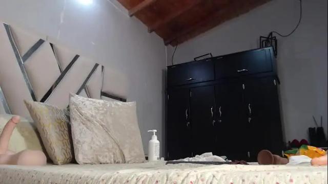 Image 6 of lunaflorez_ Stream on Chaturbate on 2 months ago