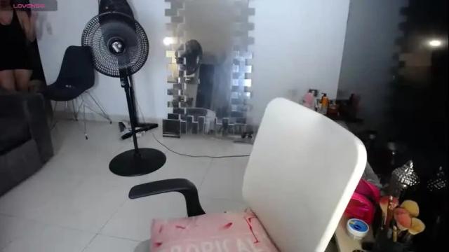 Image 10 of lunagardners Stream on Chaturbate on 2 months ago