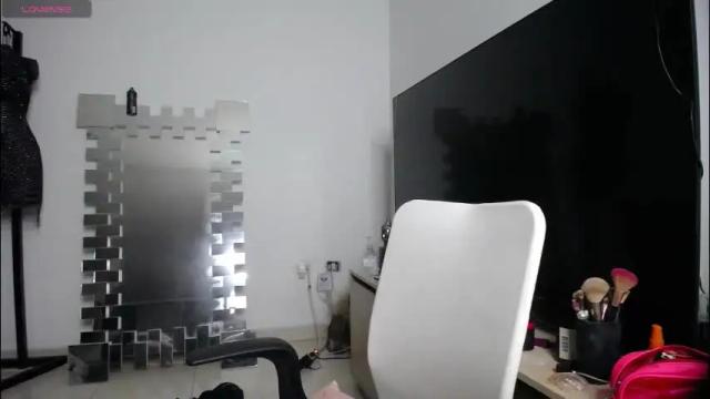Image 10 of lunagardners Stream on Chaturbate on 9 days ago