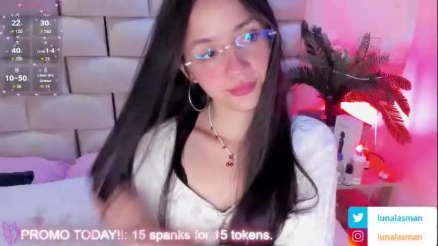 Image 2 of lunalasman Stream on Chaturbate on 4 days ago