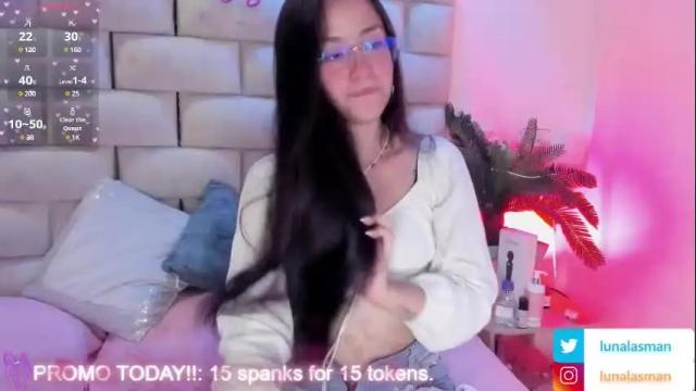 Image 4 of lunalasman Stream on Chaturbate on 4 days ago