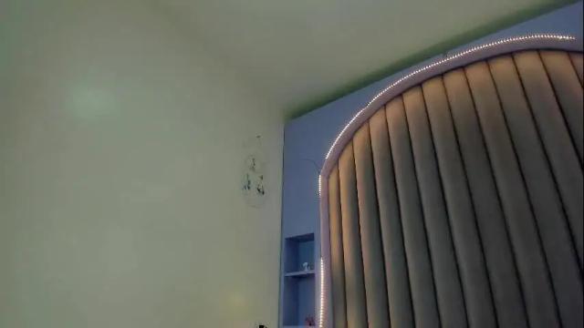 Image 2 of lunalenox_ Stream on Chaturbate on 22 days ago