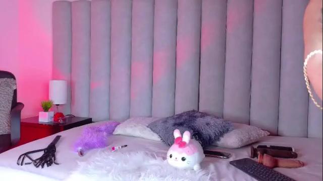 Image 3 of lunalenox_ Stream on Chaturbate on 19 days ago