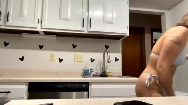 Image 2 of lunalou444 Stream on Chaturbate on 13 months ago