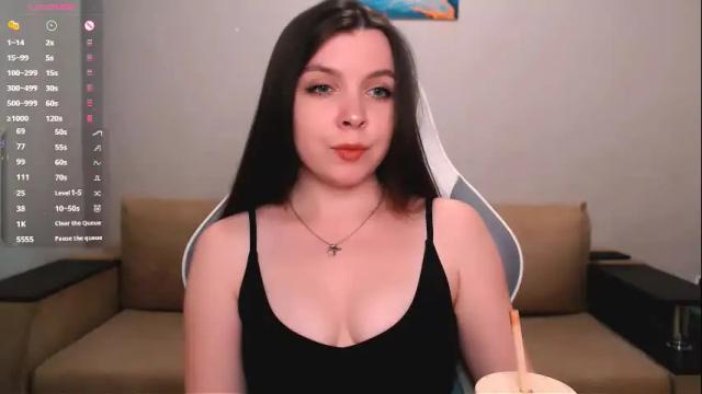 Image 6 of lunalovesuu Stream on Chaturbate on 3 months ago