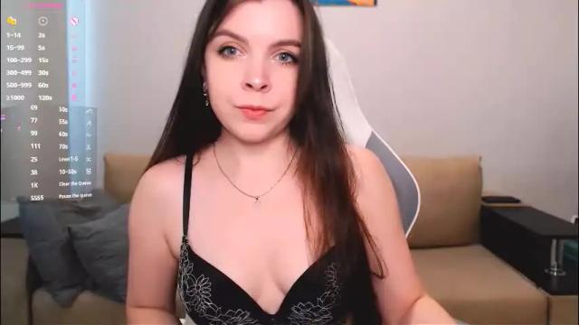Image 4 of lunalovesuu Stream on Chaturbate on 3 months ago