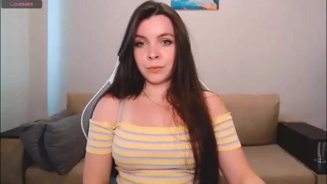 Image 4 of lunalovesuu Stream on Chaturbate on 2 months ago