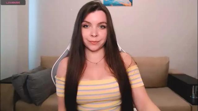 Image 7 of lunalovesuu Stream on Chaturbate on 2 months ago