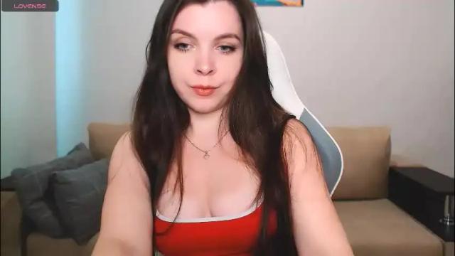 Image 2 of lunalovesuu Stream on Chaturbate on 2 months ago