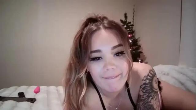 Image 12 of lunaluvvvv Stream on Chaturbate on 18 months ago