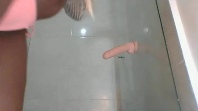 Image 4 of lunaluvxx Stream on Chaturbate on 5 months ago