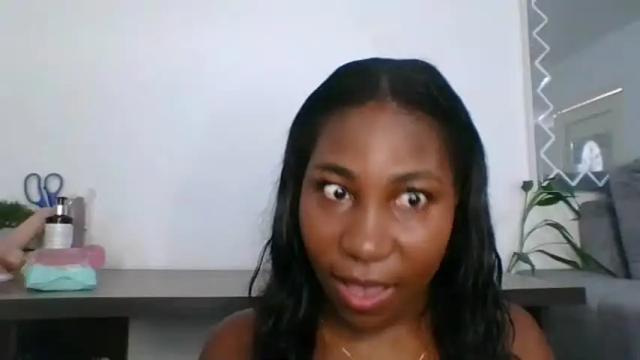 Image 3 of lunaluvxx Stream on Chaturbate on 5 months ago