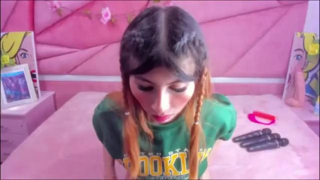 Image 2 of lunamillerx_ Stream on Chaturbate on 13 months ago