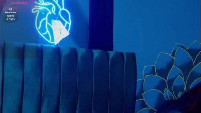 Image 2 of lunamistyc Stream on Chaturbate on 1 month ago