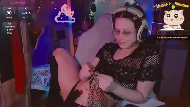 Image 4 of lunaoddity Stream on Chaturbate on 3 months ago