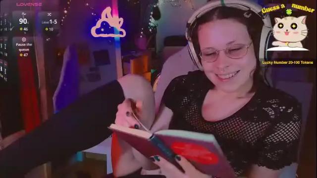 Image 6 of lunaoddity Stream on Chaturbate on 3 months ago