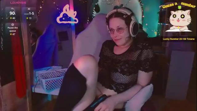 Image 7 of lunaoddity Stream on Chaturbate on 3 months ago