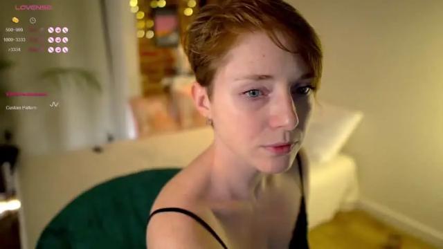 Image 12 of lunar_girl Stream on Chaturbate on 21 months ago