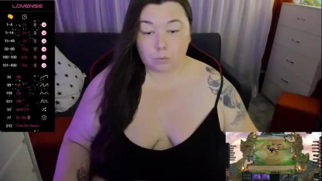 Image 2 of lunar_panda Stream on Chaturbate on 3 months ago