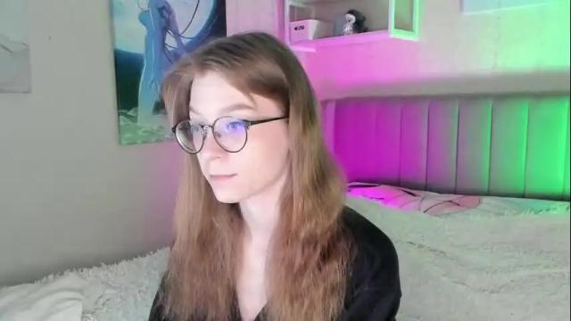 Image 2 of lunar_sofia Stream on Chaturbate on 3 months ago
