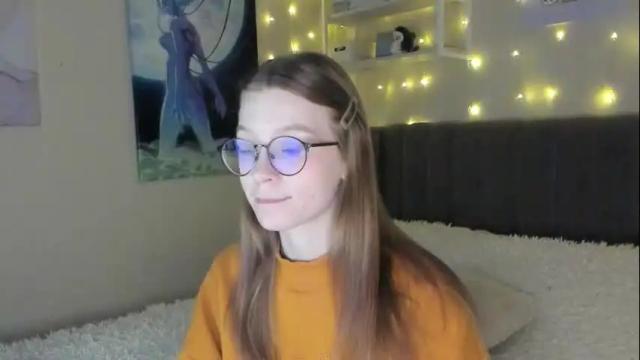 Image 6 of lunar_sofia Stream on Chaturbate on 2 months ago