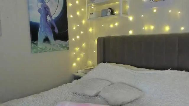 Image 3 of lunar_sofia Stream on Chaturbate on 2 months ago