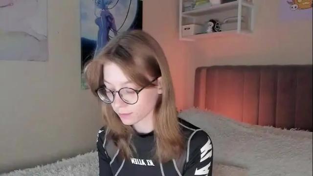 Image 3 of lunar_sofia Stream on Chaturbate on 1 month ago