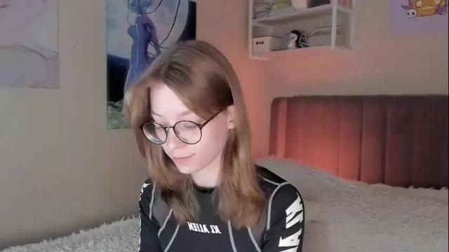 Image 6 of lunar_sofia Stream on Chaturbate on 1 month ago