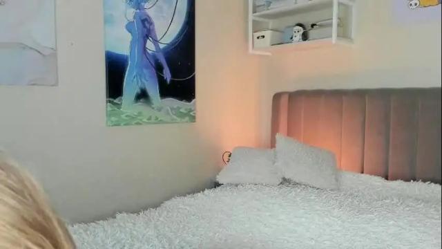 Image 7 of lunar_sofia Stream on Chaturbate on 15 days ago