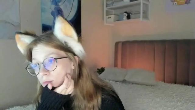 Image 12 of lunar_sofia Stream on Chaturbate on 13 days ago