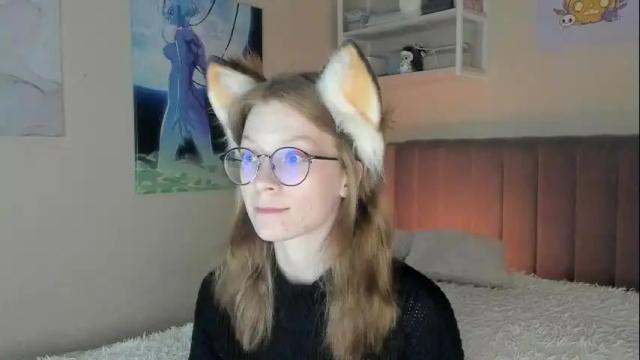 Image 2 of lunar_sofia Stream on Chaturbate on 13 days ago