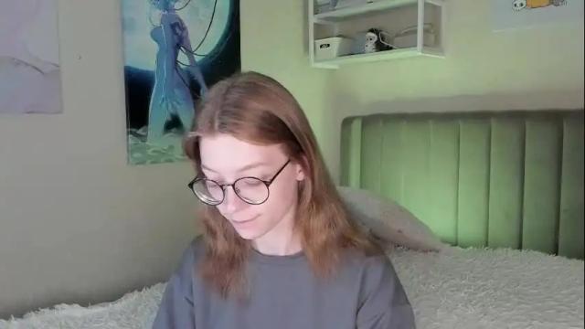 Image 4 of lunar_sofia Stream on Chaturbate on 6 days ago