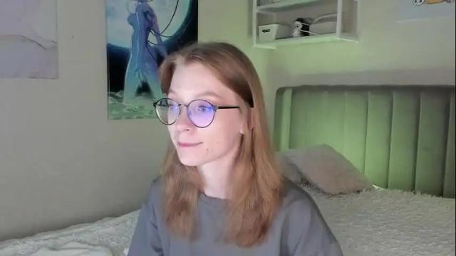 Image 3 of lunar_sofia Stream on Chaturbate on 1 day ago