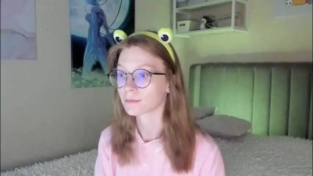 Image 6 of lunar_sofia Stream on Chaturbate on 1 month ago