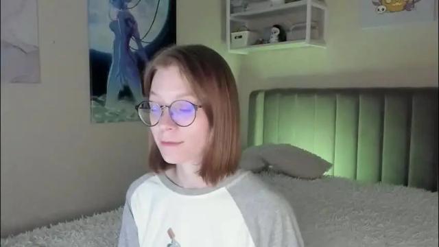 Image 12 of lunar_sofia Stream on Chaturbate on 1 month ago