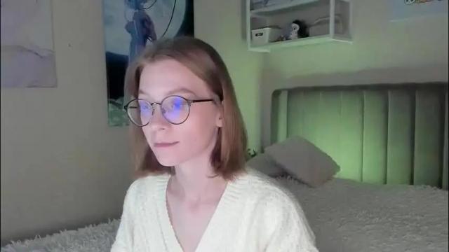 Image 12 of lunar_sofia Stream on Chaturbate on 22 days ago