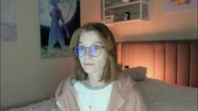 Image 2 of lunar_sofia Stream on Chaturbate on 1 month ago