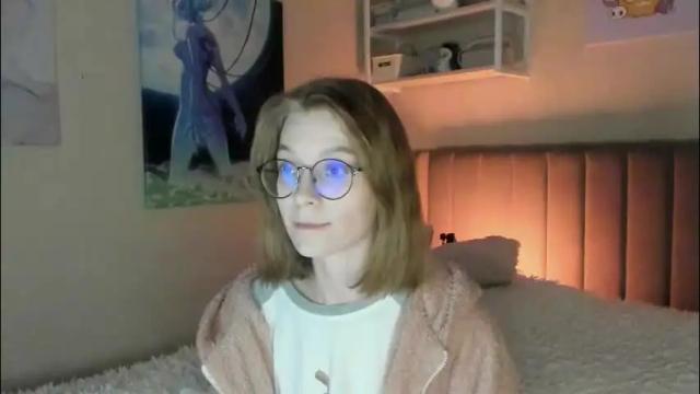Image 4 of lunar_sofia Stream on Chaturbate on 1 month ago