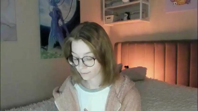 Image 7 of lunar_sofia Stream on Chaturbate on 1 month ago