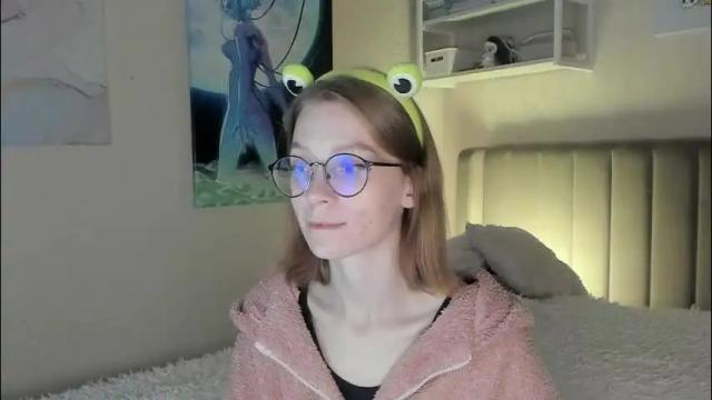 Image 8 of lunar_sofia Stream on Chaturbate on 1 month ago
