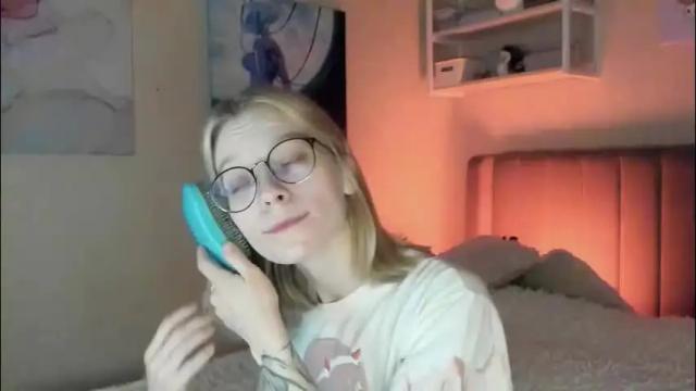 Image 7 of lunar_sofia Stream on Chaturbate on 2 days ago