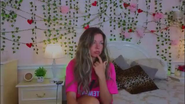 Image 4 of lunarishi Stream on Chaturbate on 2 months ago