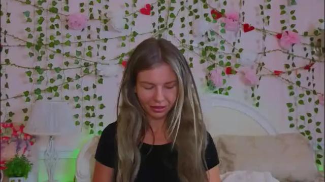 Image 12 of lunarishi Stream on Chaturbate on 1 month ago